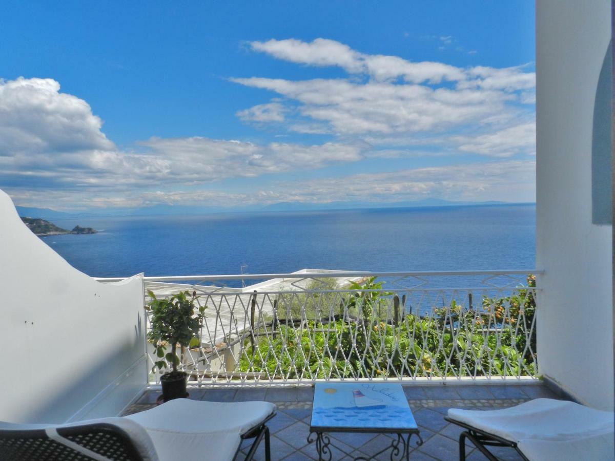 Hotel Holiday Praiano Extérieur photo