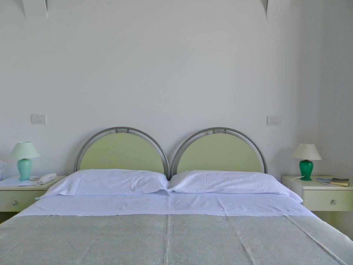 Hotel Holiday Praiano Extérieur photo